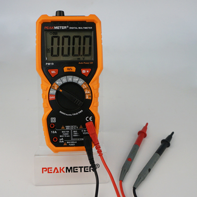 Tester automatico spento del multimetro dell'auto, indicazione bassa della batteria del multimetro di Digital dell'artigiano